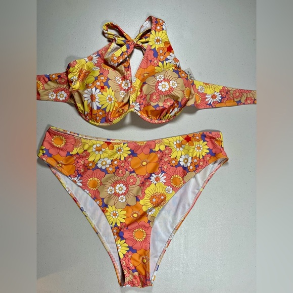 Source Unknown Vibrant Floral Bikini - Orange and Yellow, size 3X - Picture 4 of 11